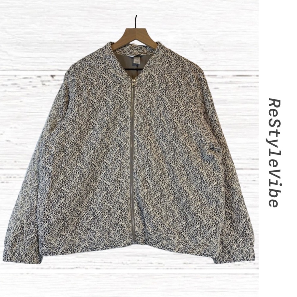 CHRISTOPHER & BANKS Women’s Size XL Jacket Lace Bomber Lined Floral NEW NWT
